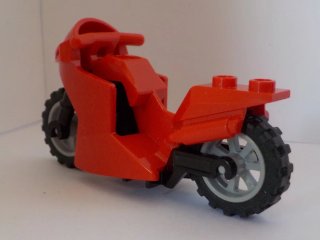 LEGO. 3 motos de tres sets diferentes
