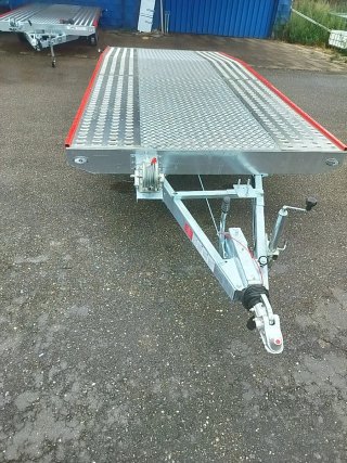 Remolque plataforma 4.5m 2700kg nuevo