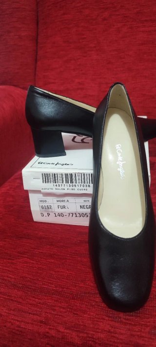 Zapatos de salón negros El Corte Inglés T.38