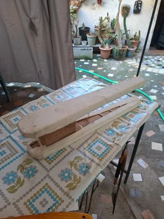 Tabla de planchar mangas antigua