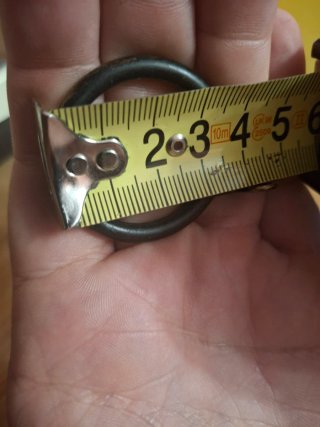 30 Anillas metálicas negras para cortinas.