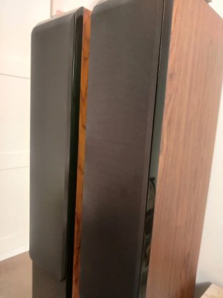 Altavoces de Suelo Magnat Quantum 607 Negro