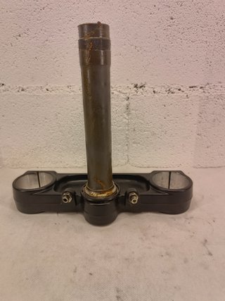Tija Monster S4R 695 400 Ducati inferior direccion
