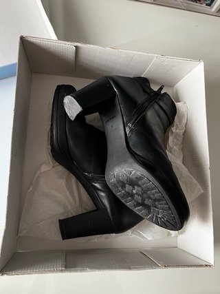 Botines de piel AGATA Talla 39 tacón