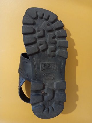 Sandalias Camper Mujer Negras y Blancas