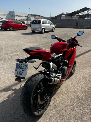 Ducati Panigale 959 Roja