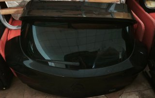 Portón Trasero Opel Astra OPC Negro