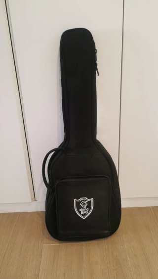 Guitarra Cadete