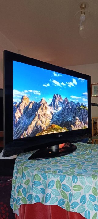 Televisor LG 42 pantalla grande + chromcast