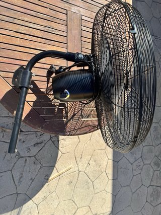 Ventilador Industrial Potente Negro 600mm de diam.