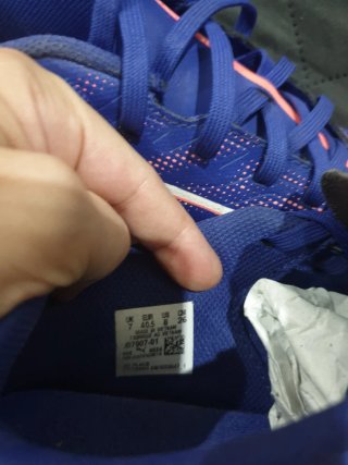 Zapatillas Fútbol Sala PUMA 40.5 + 2 bambas Adidas
