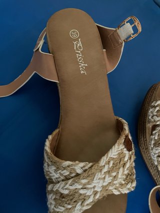 Sandalias Ensha Beige/Blanco Talla 39