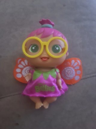 Bellie Pepa Prrr con gafas y alas