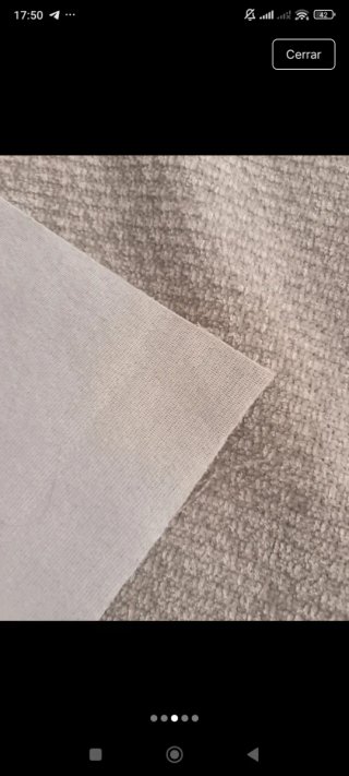 Trozo de tela beige texturizado