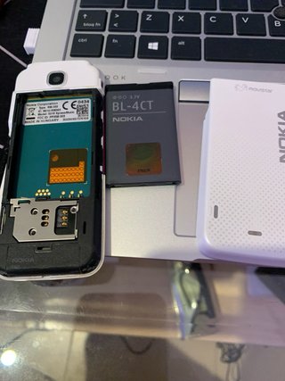 Nokia 5310 XpressMusic Viola/Bianco libere