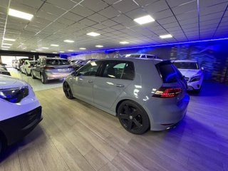 Volkswagen Golf R 2.0 TSI 300cv BMT 4Motion DSG