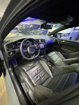Volkswagen Golf R 2.0 TSI 300cv BMT 4Motion DSG