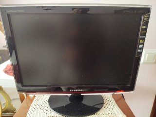 Samsung SyncMaster T200HD Monitor 20 DTV HDMI