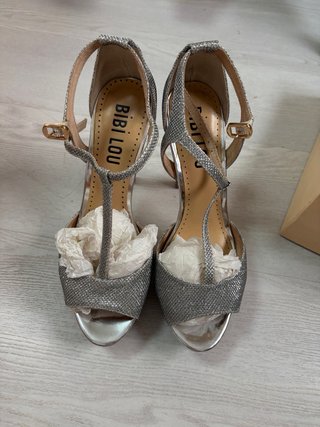 Sandalias BIBI LOU Plataforma. Tacón Brillantes
