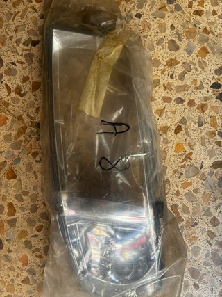 Tulipa Faro Audi A8 1998