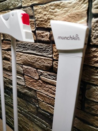 Munchkin MAXI-SECURE Puerta de seguridad 76-82 cm