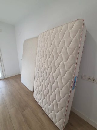 Base tapitazada y colchón 105cm