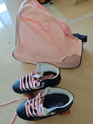 Patins 4 rodas Oxelo Azuis e Rosa