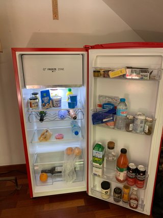Nevera Hisense Roja (en venta antes del 27 agosto)
