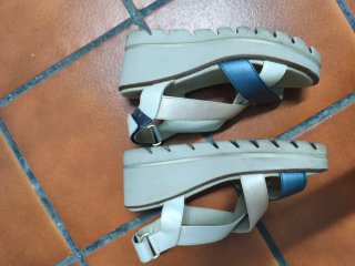 Sandalias Callaghan Beige y Azul