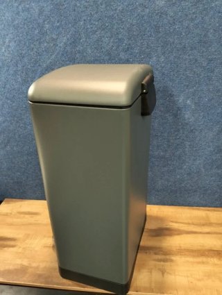 Cubo de Basura SONGMICS 30L Gris Verdoso Pedal