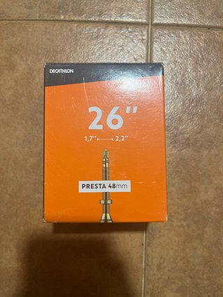 Cámara de bicicleta Decathlon 26 Presta 48mm