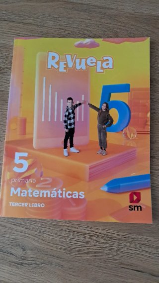 Matematicas. 3 libros. 5 primaria. REVUELA
