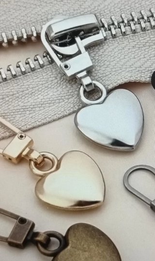 N.4 Ciondoli Cuore Tira Zip