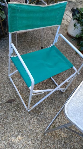 Mesa y sillas de camping plegables