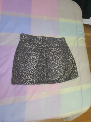 Minifalda animal print Talla M