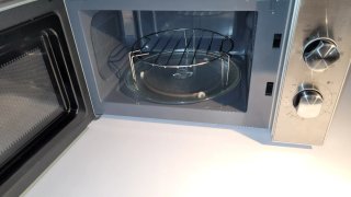 Microondas Taurus Grill MW750MGX