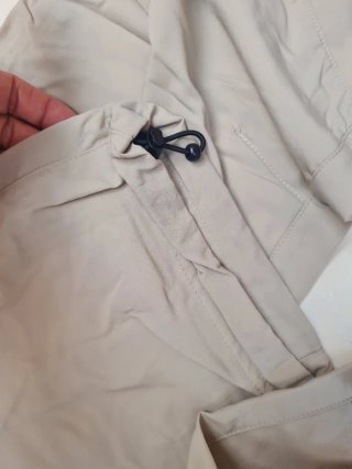 Pantalón hombre y chubasquero