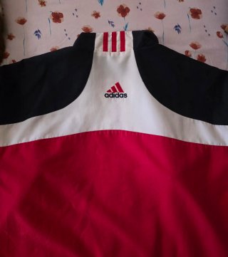 Chaqueta Adidas Vintage Roja y Negra