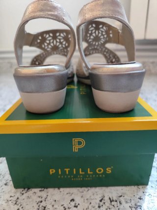 Sandalias Pitillos