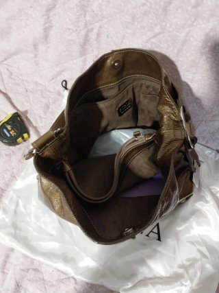 Bolso Furla charol Dorado