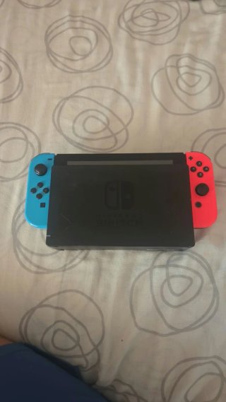 Nintendo Switch Azul y Rojo