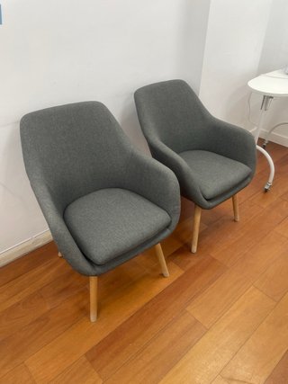 Sillón individual tela y madera