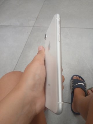 Móvil xs dos fundas gratis . El precio es negociab
