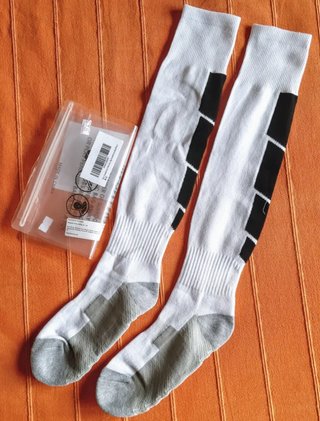 Pantaloncini SPORT "L" + Calzettoni Calcio "NUOVI"