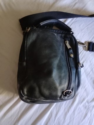 Bolso Cuero Genuino Mano y Hombro Negro