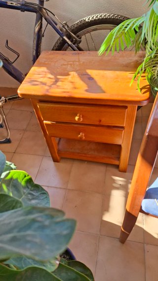 Conjunto cabecero y mesilla madera