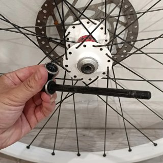 Llanta delantera 26"