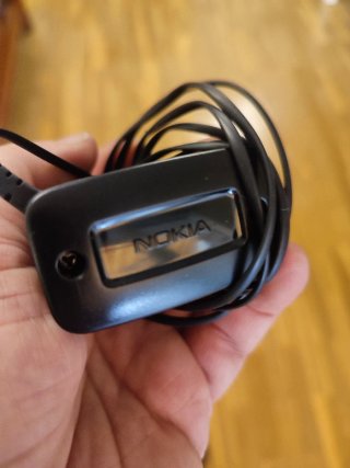 Nokia C2 Blu e Nero