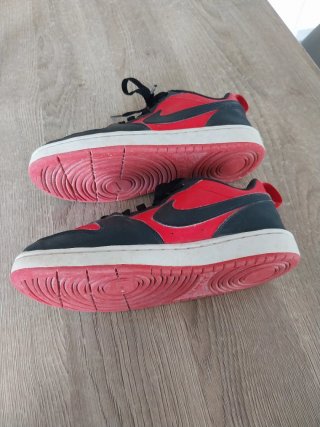 Zapatillas Nike niño negras y rojas