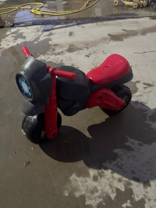 Moto de juguete para niños/as